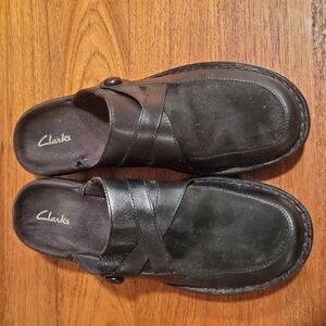 Clarks Womens Black Leather Loafers